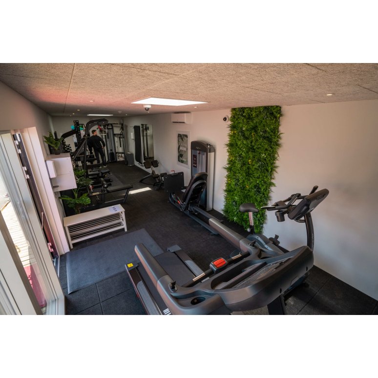 Fitcube testenhed - 45 m2 pavillon med Fitnessudstyr #1